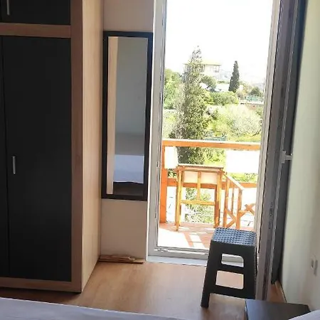 Apartment Tsitsinos Maisonette House