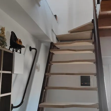 Tsitsinos Maisonette House