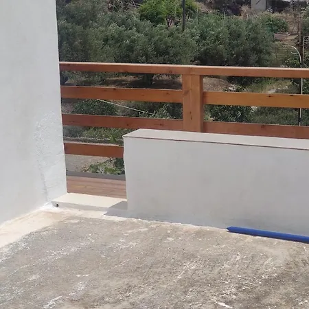 Tsitsinos Maisonette House *